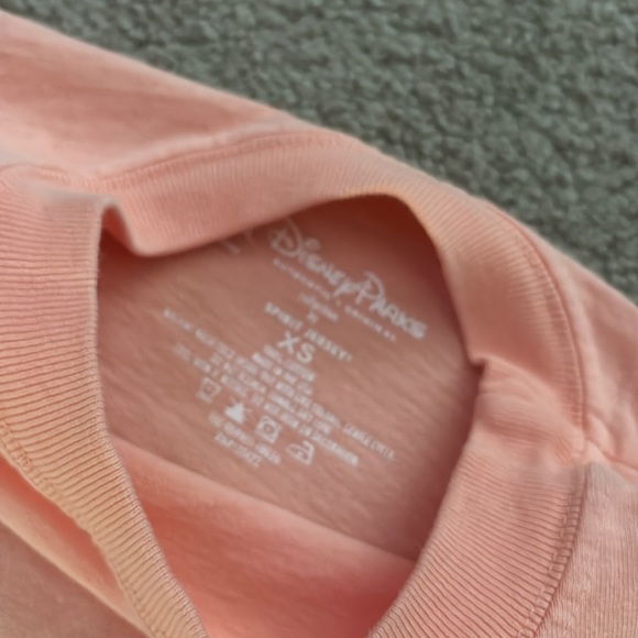 Disneyland Resort Spirit Jersey: Coral size XS - Picture 3 of 5